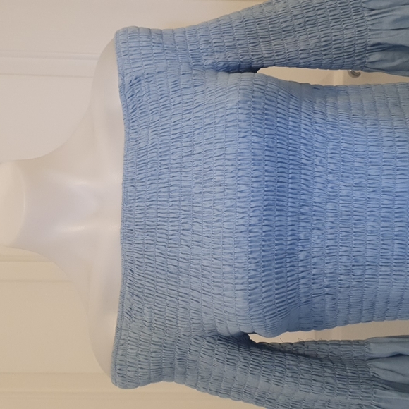 Dotti Shell fabric 100% cotton light blue with bell sleeves Absolutely gorgeous - Picture 2 of 7